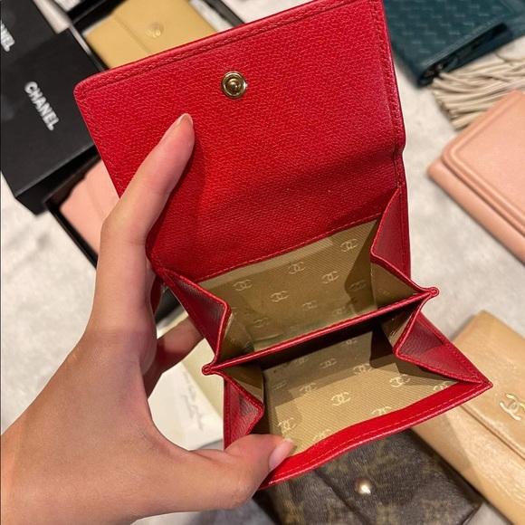 Chanel Bifold Wallet - Picture 2 of 6